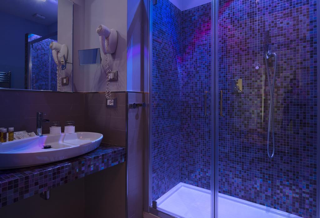 Chroma Suites 外观 照片
